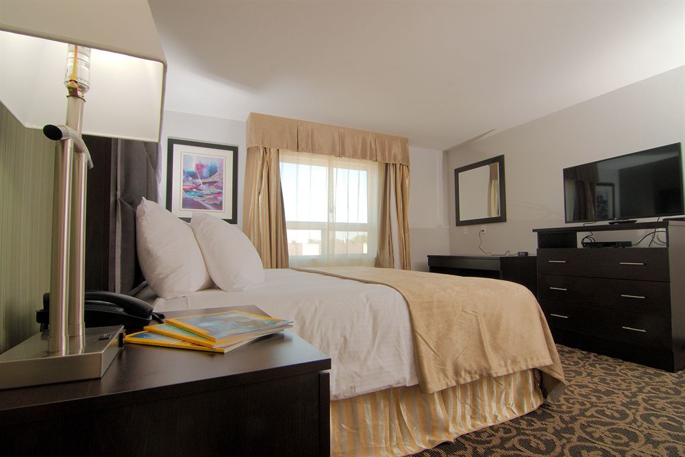 Paradise Inn And Suites Redwater Eksteriør billede