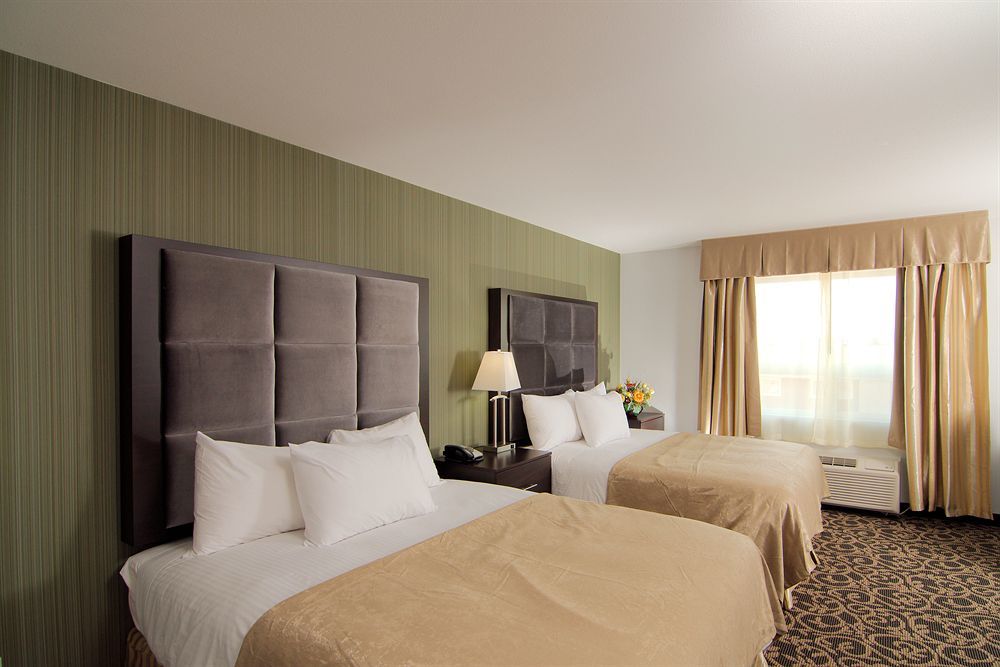 Paradise Inn And Suites Redwater Eksteriør billede