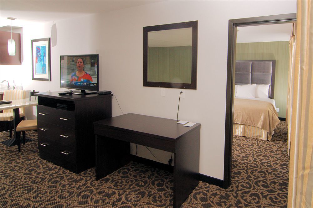 Paradise Inn And Suites Redwater Eksteriør billede